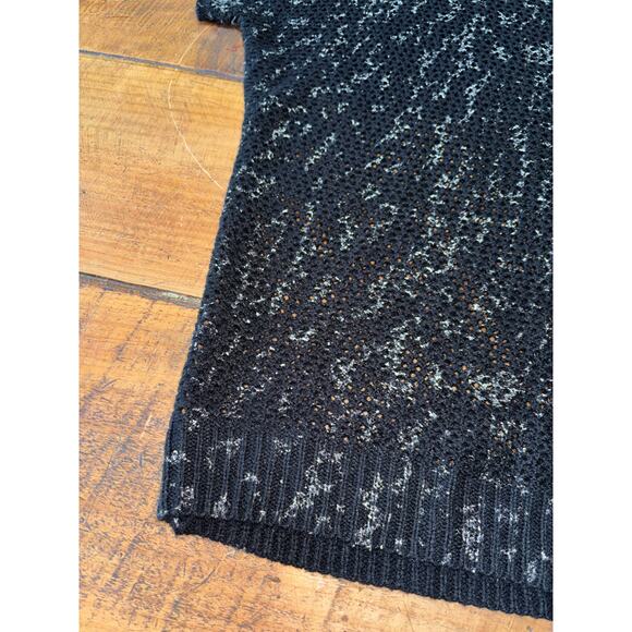 NWT Womens Torrid Black Short Sleeve Eyelet Beach‎ Cover Up Sweater Size 1 - Picture 4 of 8